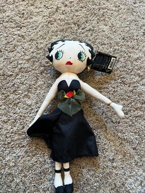 Betty Boop 18” Runway Betty